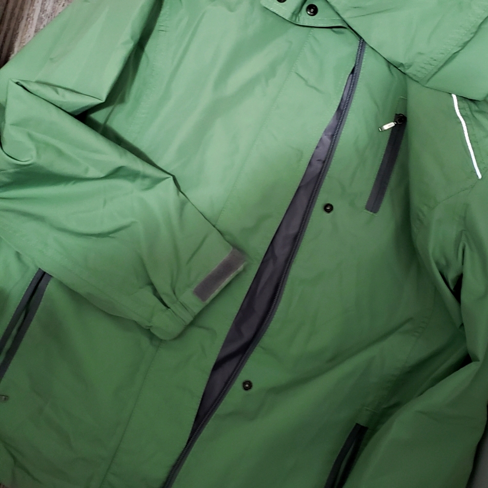 Eddie Bauer Baymont Rain jacket